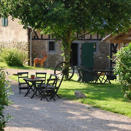 Hof Liebeneck Bed & Breakfast Osterspai Exterior foto
